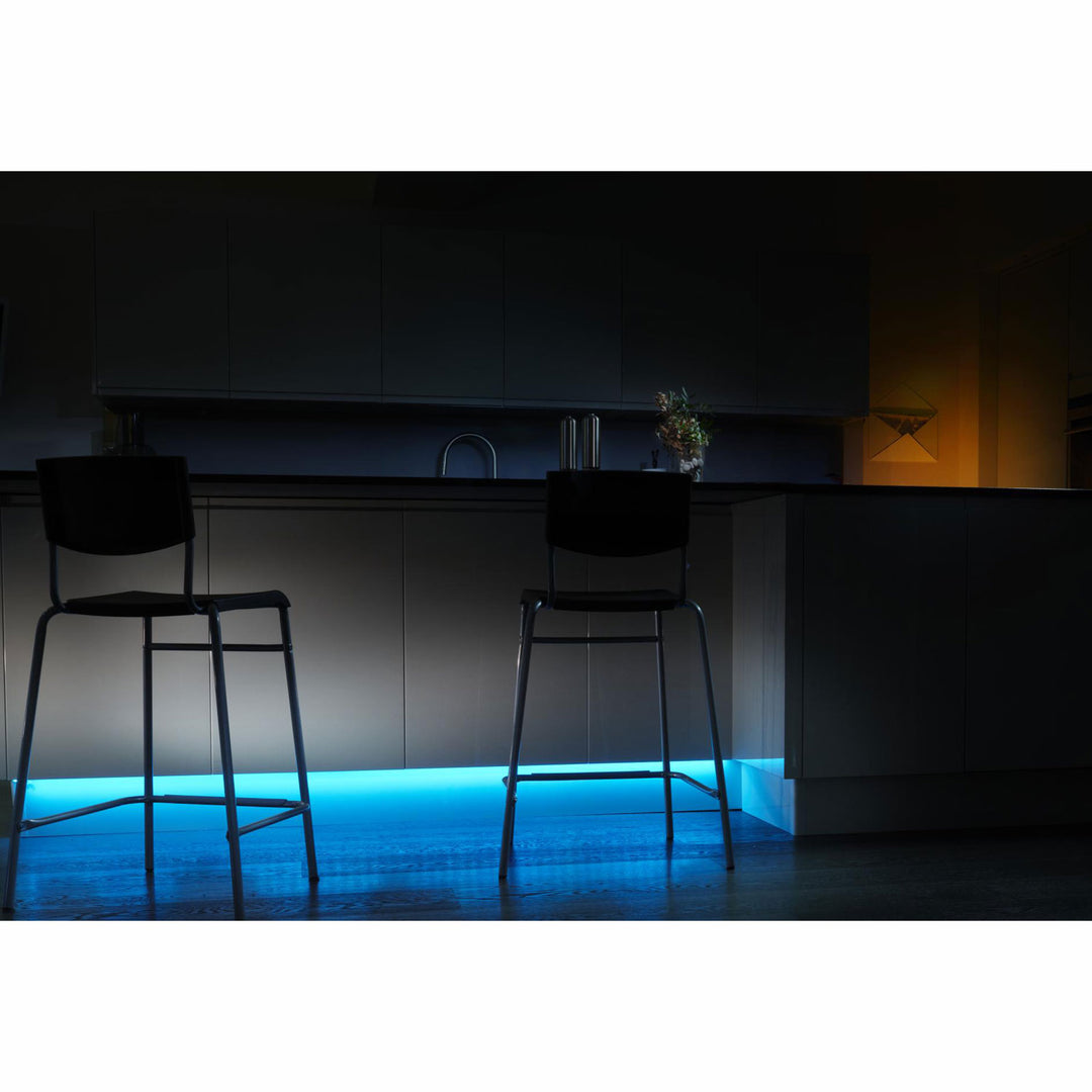 LightStrip Plus V4 2m base kit White and color ambiance