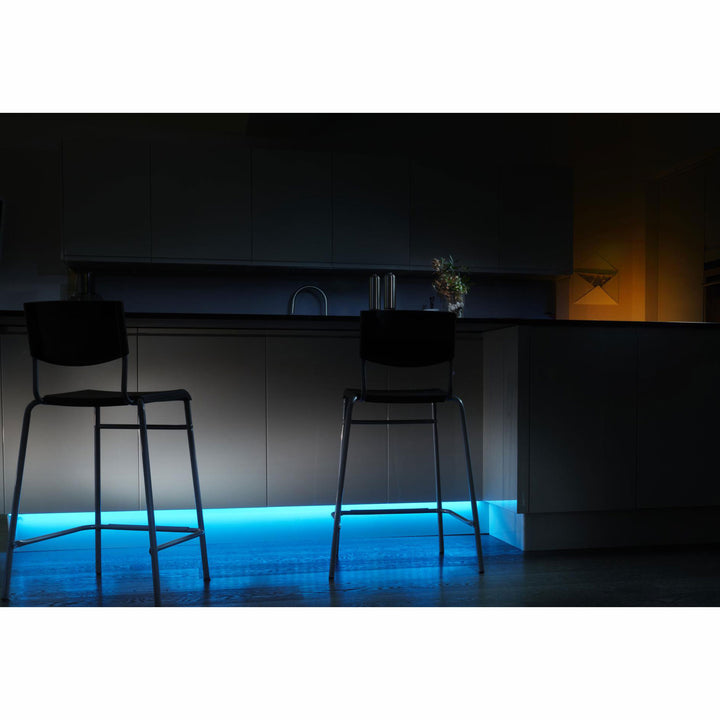 LightStrip Plus V4 2m base kit White and color ambiance