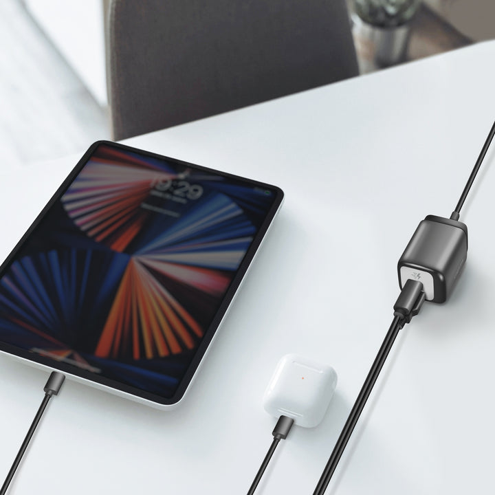 USB-laddare 1xUSB-A + 1xUSB-C med fast kabel 1,5m GaN 30W