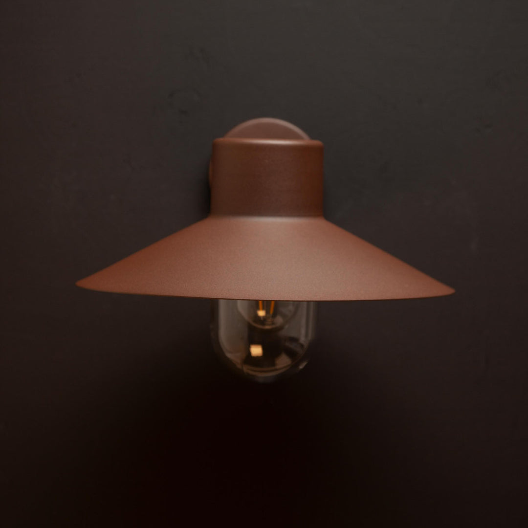 Victor Väggarmatur E27-sockel IP44 Corten