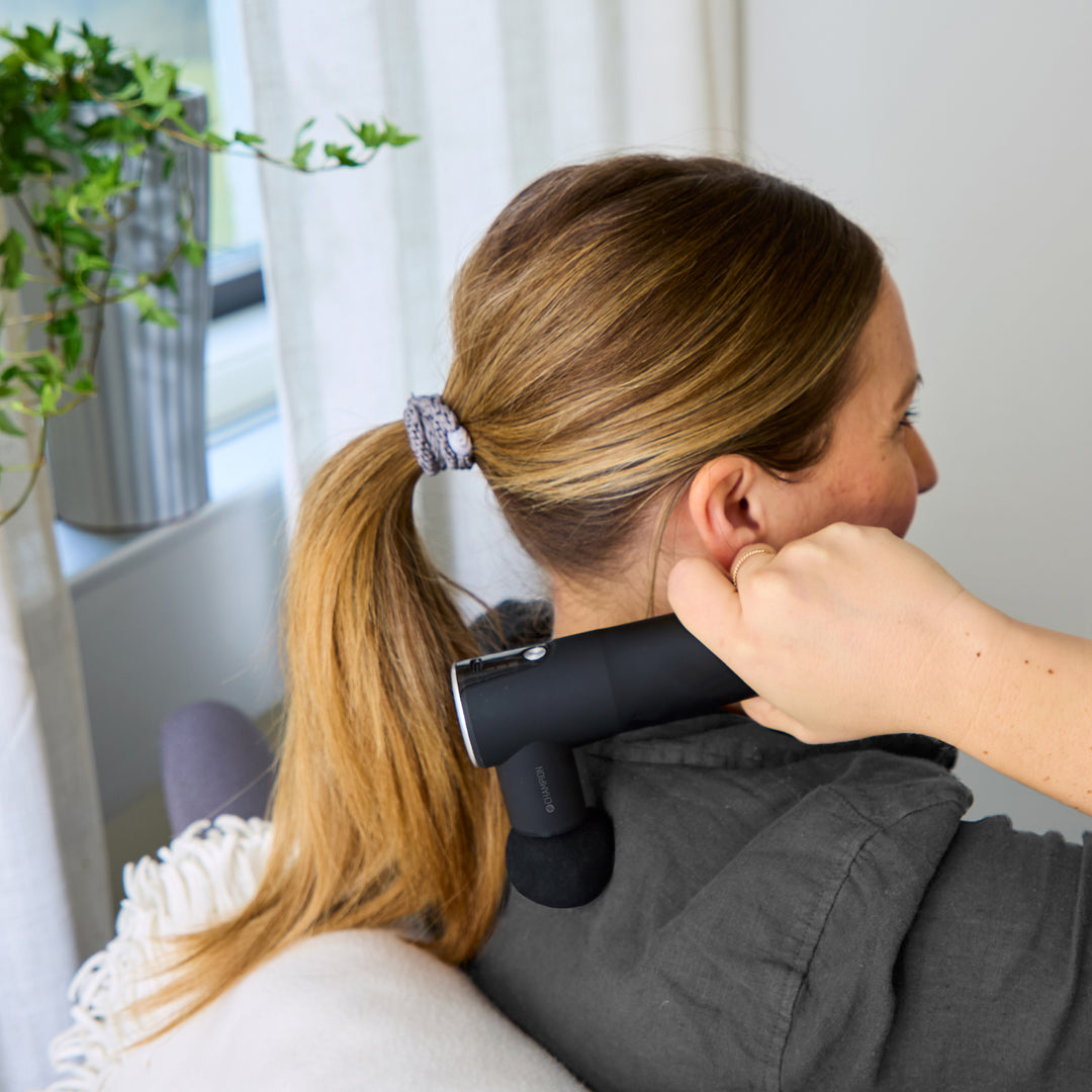Massagepistol Compact Power 3300RPM 1800mAh MG400 Svart/Silver